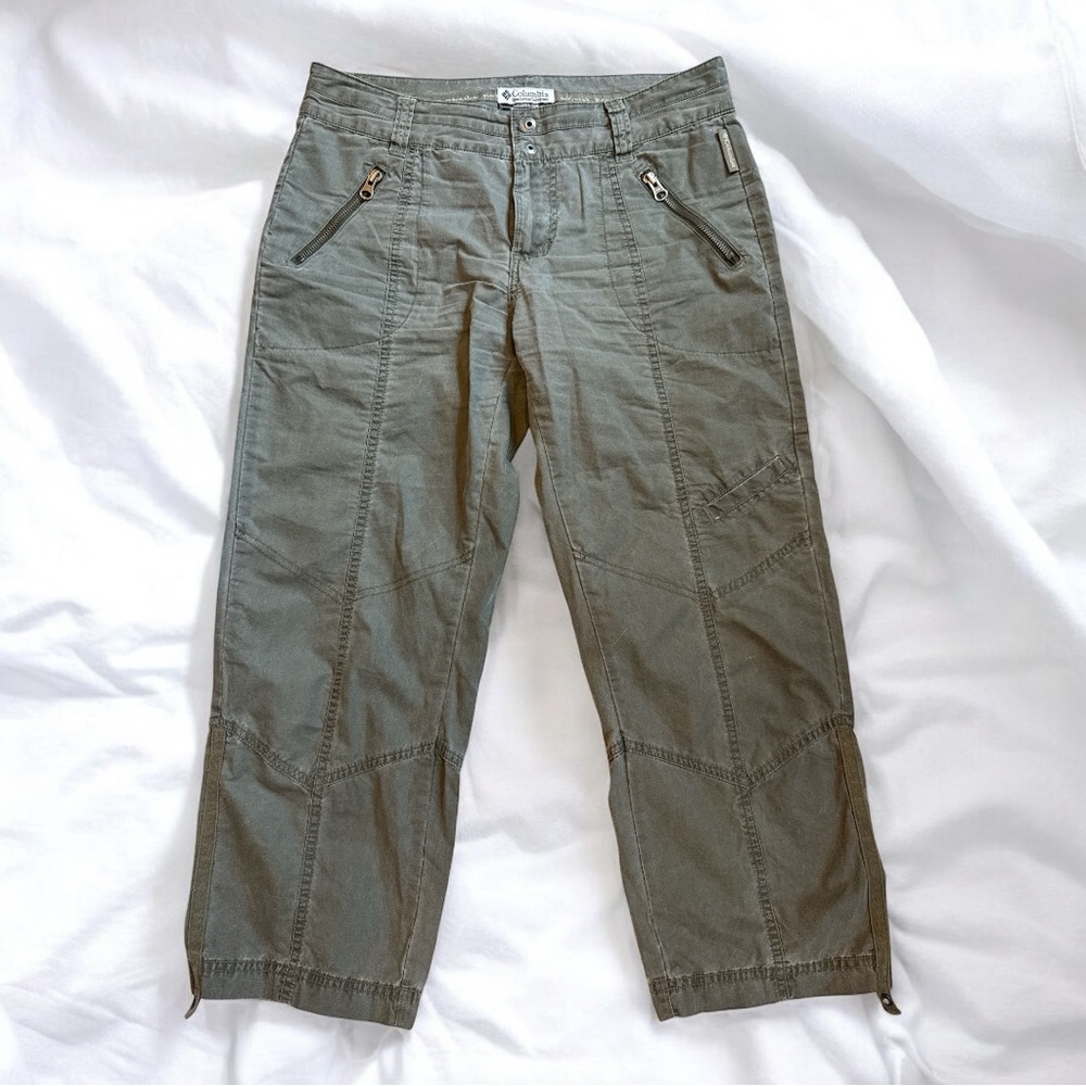 Columbia Cropped Green Women’s Hiking Outdoor Pants with Zipper Pockets 6